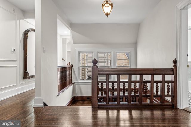 140 E CENTRAL AVE, Moorestown, NJ 08057