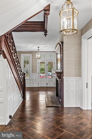 140 E CENTRAL AVE, Moorestown, NJ 08057