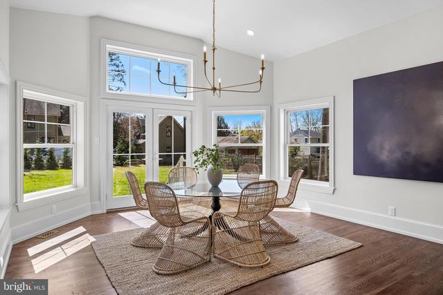 140 E CENTRAL AVE, Moorestown, NJ 08057