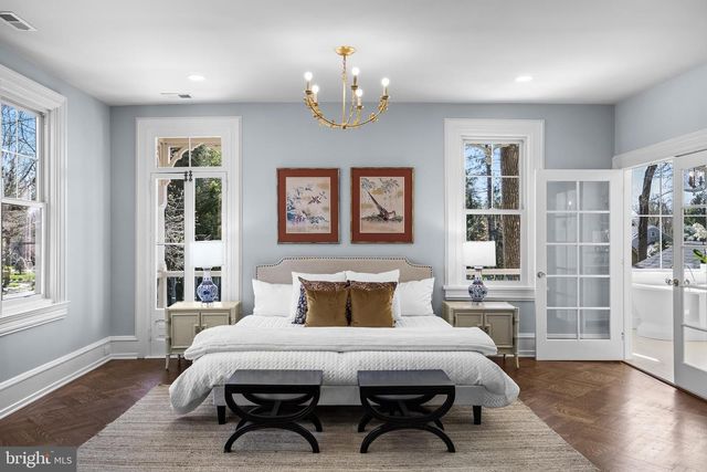 140 E CENTRAL AVE, Moorestown, NJ 08057