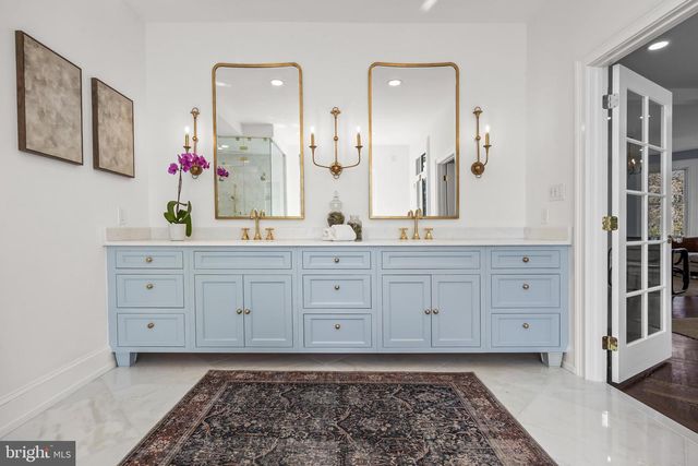 140 E CENTRAL AVE, Moorestown, NJ 08057