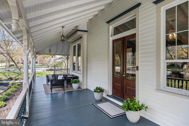 140 E CENTRAL AVE, Moorestown, NJ 08057