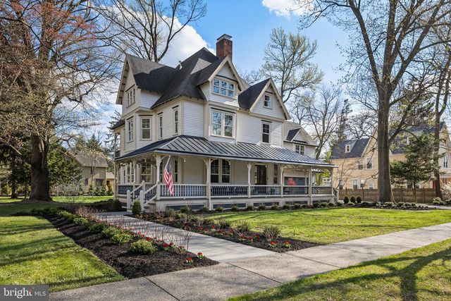 140 E CENTRAL AVE, Moorestown, NJ 08057