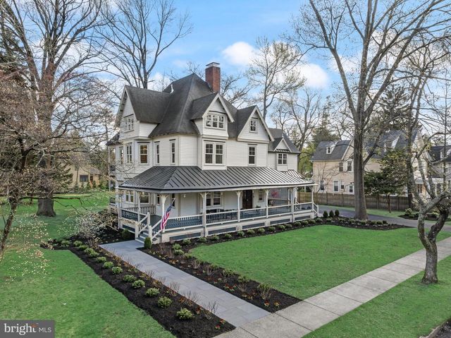 140 E CENTRAL AVE, Moorestown, NJ 08057
