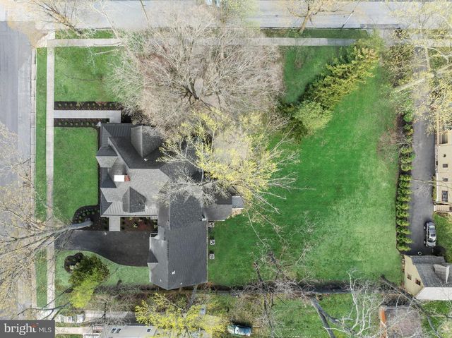 140 E CENTRAL AVE, Moorestown, NJ 08057