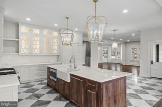 140 E CENTRAL AVE, Moorestown, NJ 08057