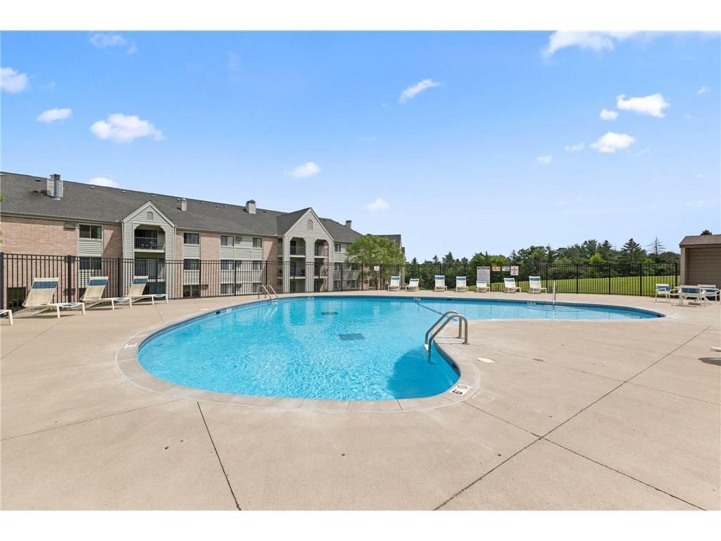 4300 Trenton Lane N 2304, Plymouth, MN 55442