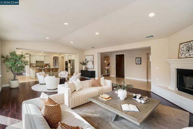 7898 Kennard Ln, San Ramon, CA 94582