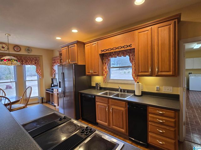 6767 HARPERS DAIRY LOOP, Bessemer, AL 35022