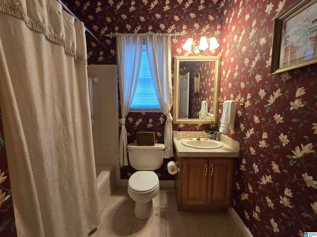 6767 HARPERS DAIRY LOOP, Bessemer, AL 35022