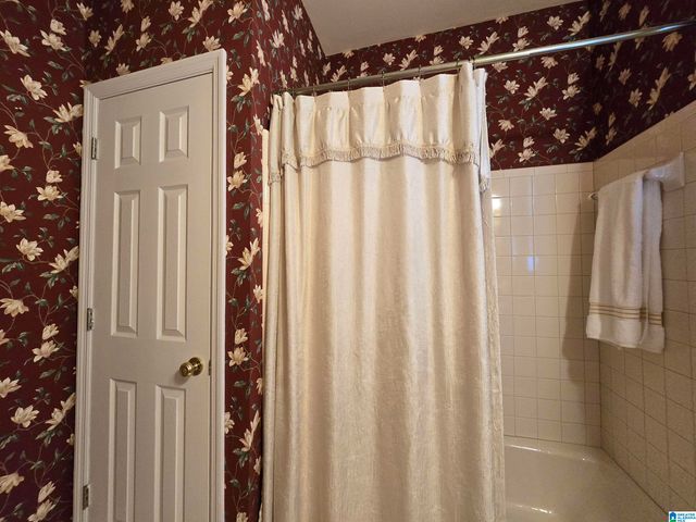 6767 HARPERS DAIRY LOOP, Bessemer, AL 35022