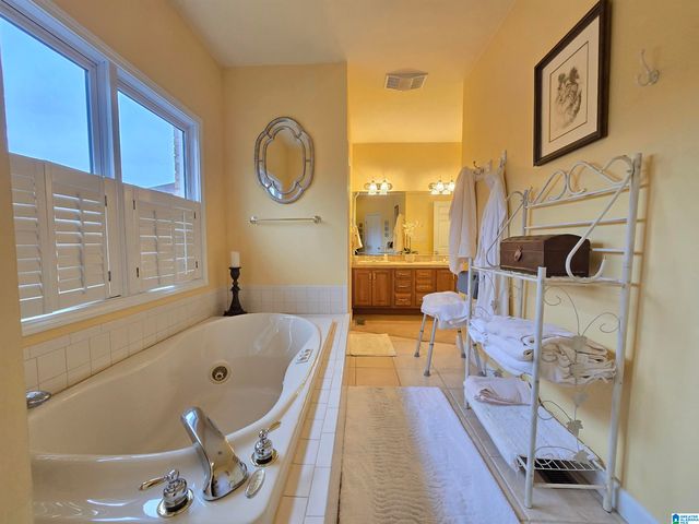 6767 HARPERS DAIRY LOOP, Bessemer, AL 35022