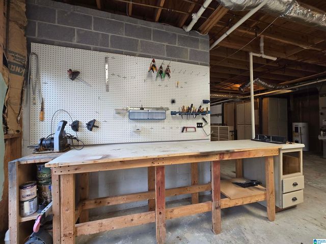 6767 HARPERS DAIRY LOOP, Bessemer, AL 35022