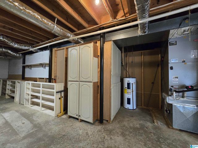 6767 HARPERS DAIRY LOOP, Bessemer, AL 35022