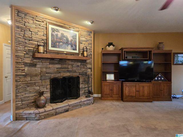 6767 HARPERS DAIRY LOOP, Bessemer, AL 35022