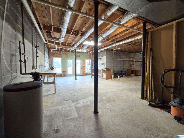 6767 HARPERS DAIRY LOOP, Bessemer, AL 35022