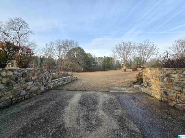 6767 HARPERS DAIRY LOOP, Bessemer, AL 35022