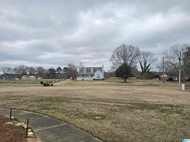 6767 HARPERS DAIRY LOOP, Bessemer, AL 35022