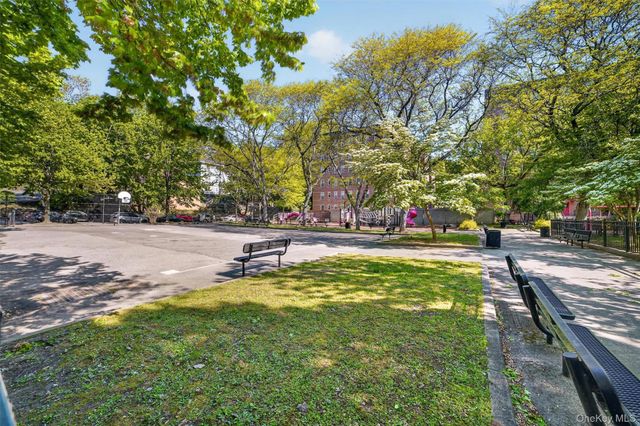 1 Bronxville Road 6A, Bronxville, NY 10708