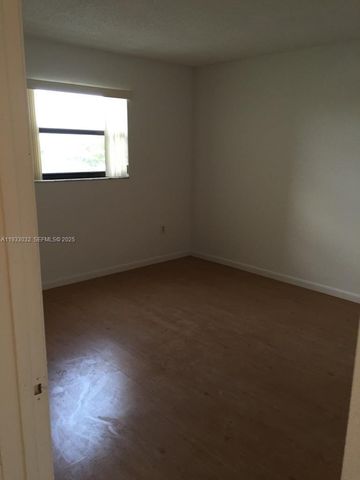 8145 NW 7th St 406, Miami, FL 33126