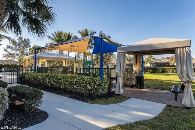 6505 Monterey PT 202, Naples, FL 34105