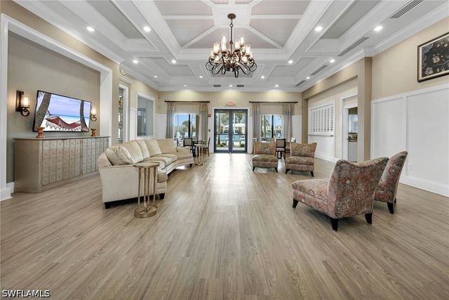 6505 Monterey PT 202, Naples, FL 34105