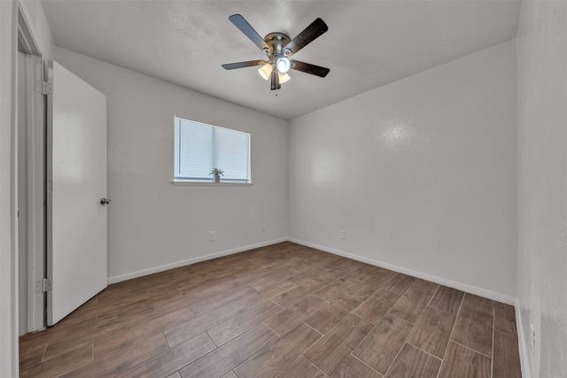 6705 Greenfield Drive, Arlington, TX 76016