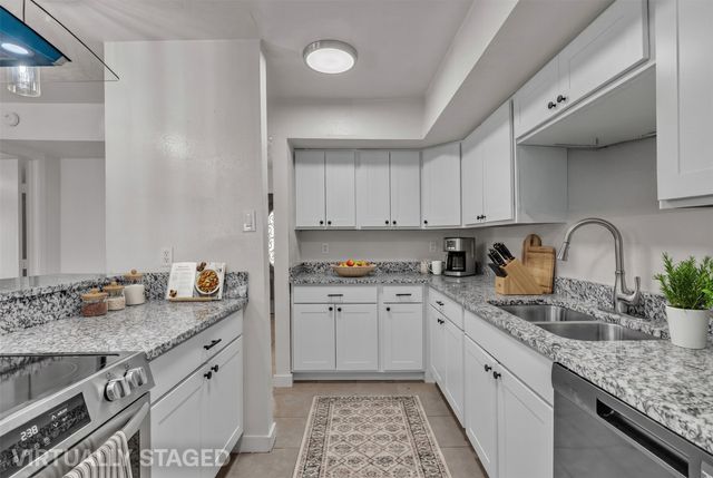 6705 Greenfield Drive, Arlington, TX 76016