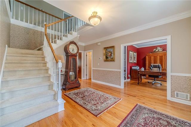 1524 Holly Lake Circle, Snellville, GA 30078