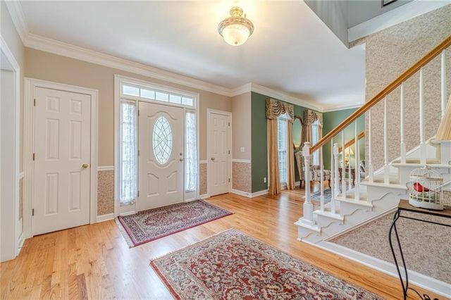 1524 Holly Lake Circle, Snellville, GA 30078