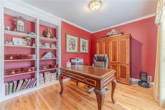 1524 Holly Lake Circle, Snellville, GA 30078