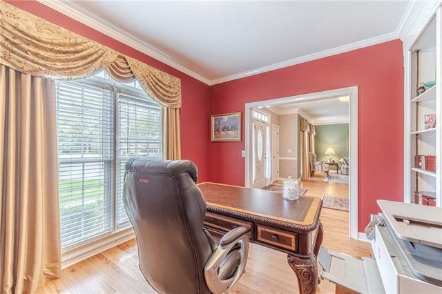 1524 Holly Lake Circle, Snellville, GA 30078