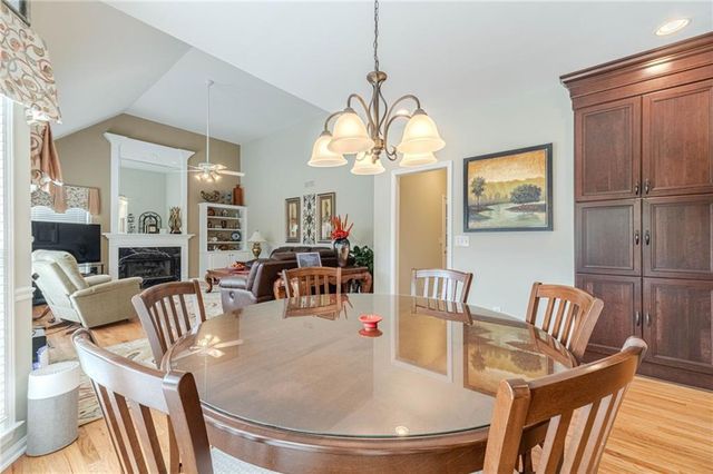 1524 Holly Lake Circle, Snellville, GA 30078