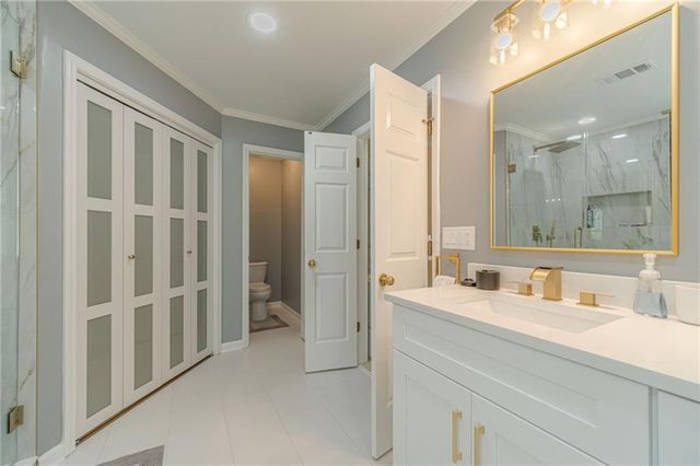 1524 Holly Lake Circle, Snellville, GA 30078