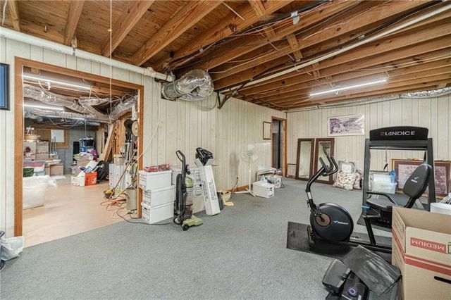 1524 Holly Lake Circle, Snellville, GA 30078