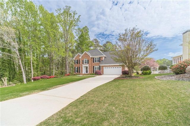 1524 Holly Lake Circle, Snellville, GA 30078