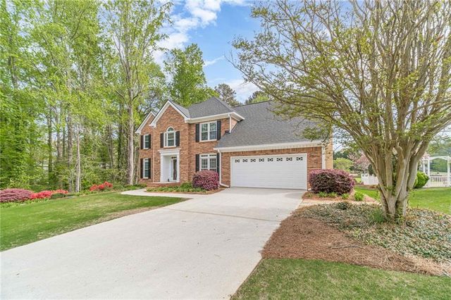 1524 Holly Lake Circle, Snellville, GA 30078