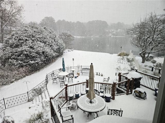 1524 Holly Lake Circle, Snellville, GA 30078