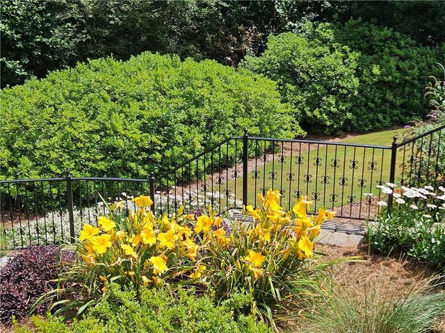 1524 Holly Lake Circle, Snellville, GA 30078