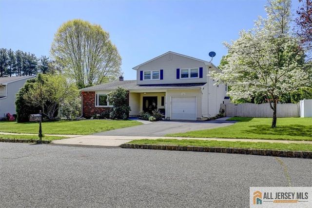 14 London Drive, East Brunswick, NJ 08816