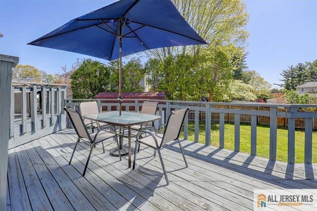 14 London Drive, East Brunswick, NJ 08816