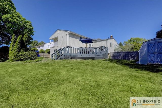 14 London Drive, East Brunswick, NJ 08816