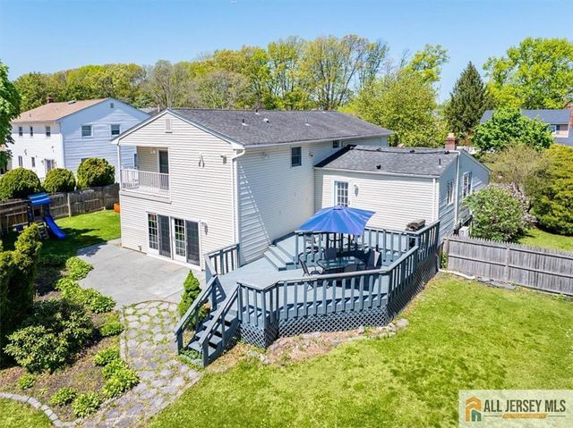 14 London Drive, East Brunswick, NJ 08816