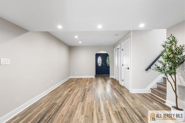 14 London Drive, East Brunswick, NJ 08816