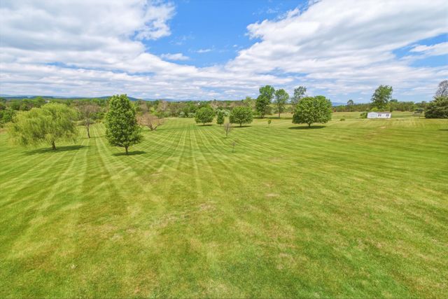 291 BEAVER LN, Mt Jackson, VA 22842