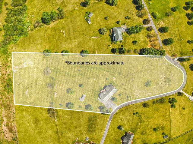 291 BEAVER LN, Mt Jackson, VA 22842