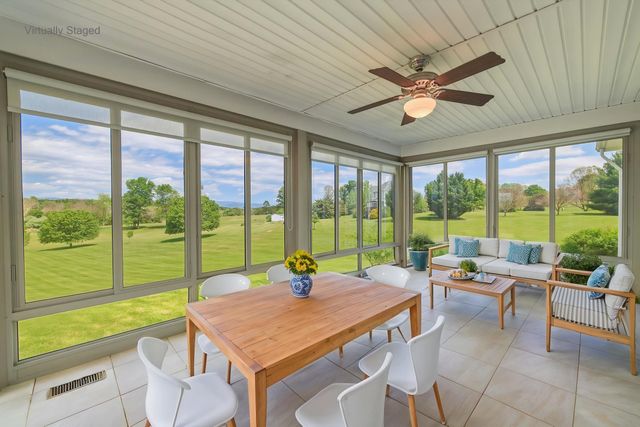 291 BEAVER LN, Mt Jackson, VA 22842