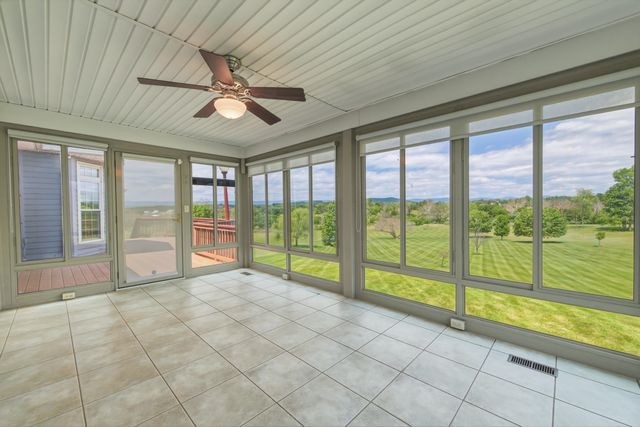 291 BEAVER LN, Mt Jackson, VA 22842