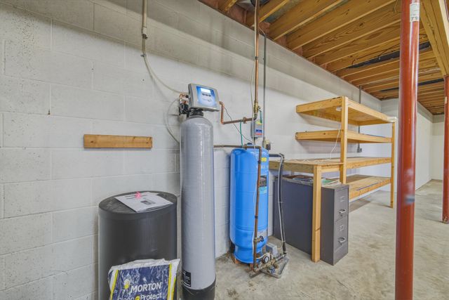 291 BEAVER LN, Mt Jackson, VA 22842