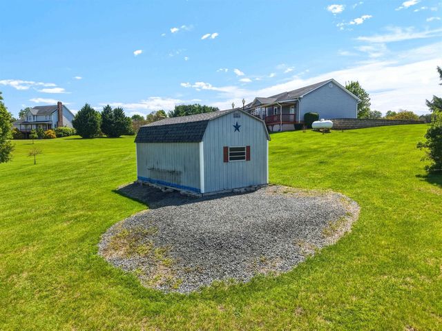 291 BEAVER LN, Mt Jackson, VA 22842